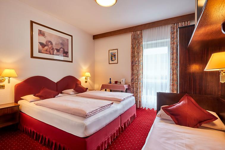 Triple room with balcony